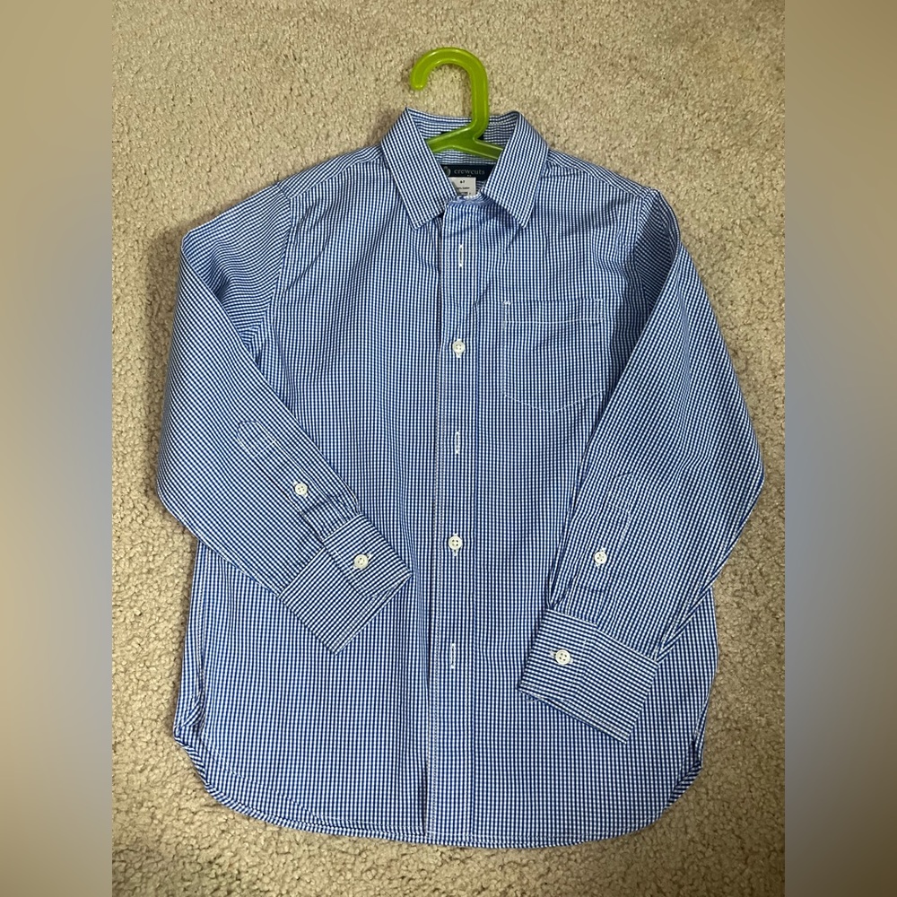 Crewcuts boys button down shirt. Size 6-7